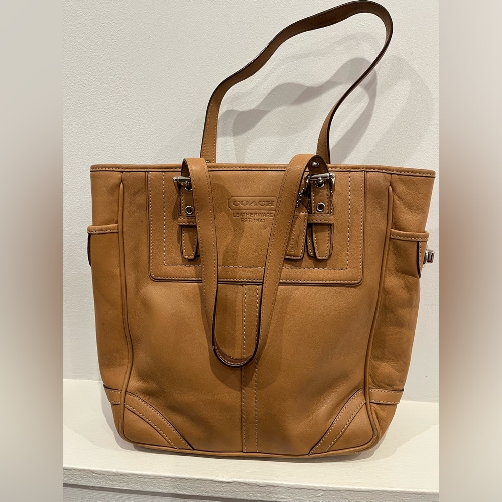 Coach tan tote bag
